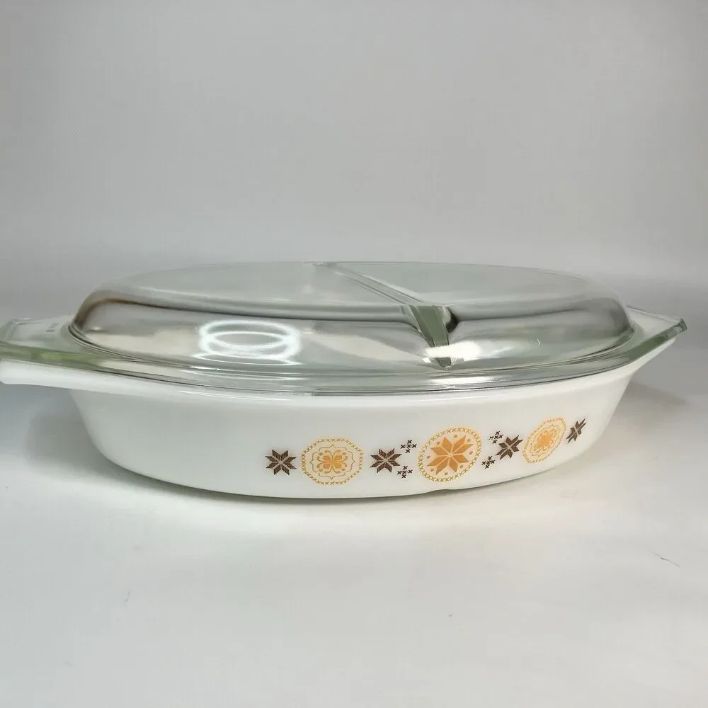 Vtg Pyrex Town and Country 1.5 Qt Divided Casserole Dish Oval with Clear Lid